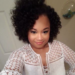 Meet your Posher, Caseanna